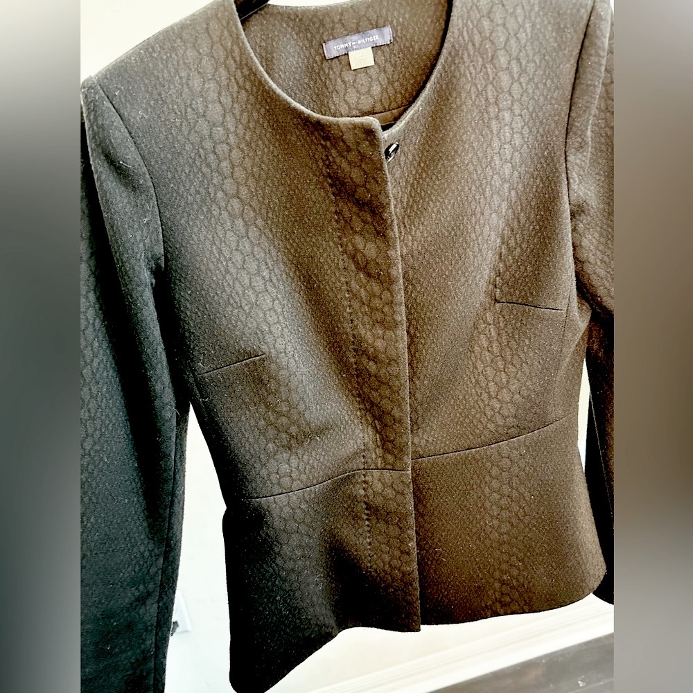 Tommy Hilfiger fitted blazer, size 2